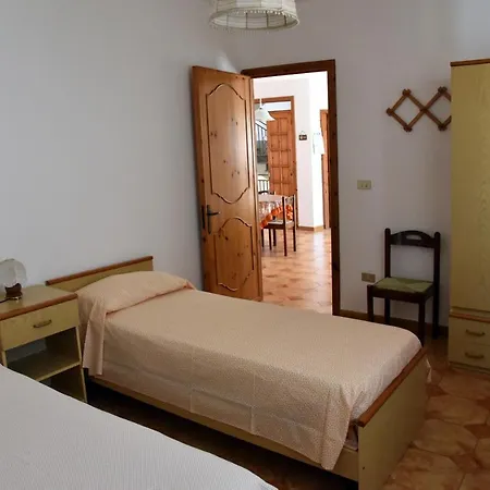 Da Giuseppe E Assuntina Apartman Lido Marini